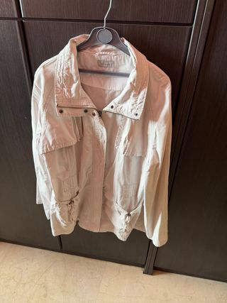 Chaqueta beige
