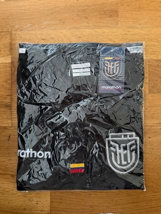 Camiseta Marathon Ecuador en Tallas L y XL