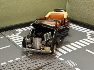 Cadillac V16 Presidential Limousine 1938 1:24