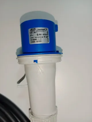 Adaptador Cetac 16A Macho a Schuko 4m