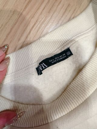 Sudadera Zara crema manga abullonada