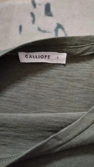 T-shirt donna verde con pizzo