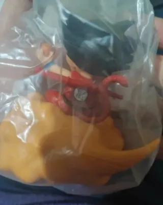 Figura Goku Niño Bola de Dragón