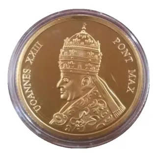 VATICANO MONEDA BAÑADA EN ORO + EXPOSITOR