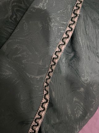 Bando para ventana verde con diseño