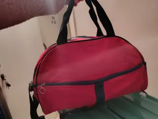 Bolso deportivo rojo