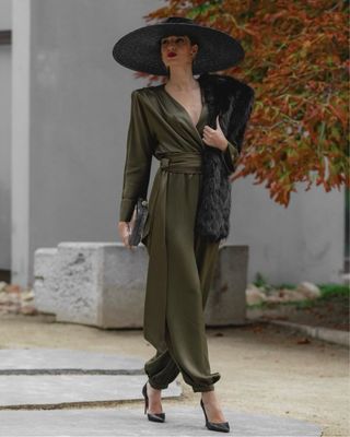 Mono bombacho satinado