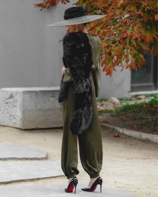 Mono bombacho satinado