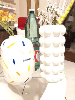 Coppia vasi decorativi in ceramica