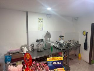 Traspaso carnicería equipada en Calaf