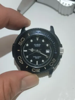 Reloj Casio Quartz 50M Negro