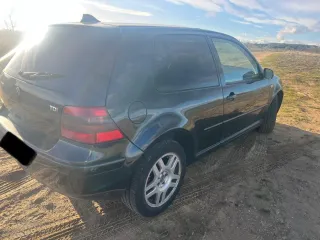 Volkswagen Golf 2003