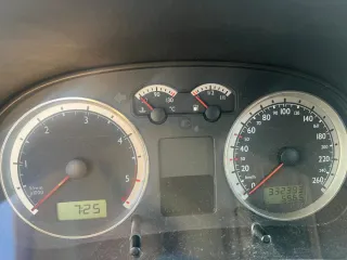 Volkswagen Golf 2003