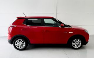 SSANGYONG Tivoli 115cv Premium 4x4 ETIQUETA C