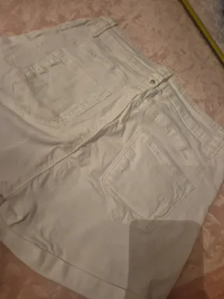 Pantalón corto elástico blanco