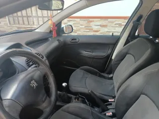 Peugeot 206 2003
