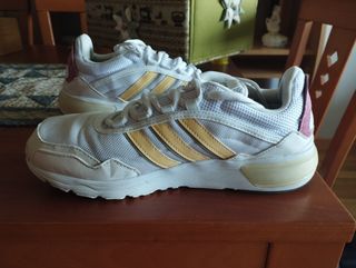 Zapatillas Adidas 90s Runner Blancas y Doradas