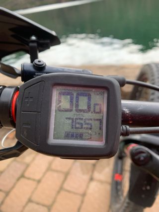 Bicicleta eléctrica Cube stereo hibrid 29”