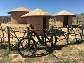 Bicicleta eléctrica Cube stereo hibrid 29”