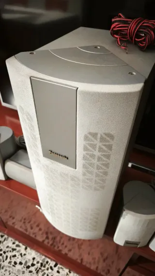 Juego de altavoces home cinema 5.1 Panasonic