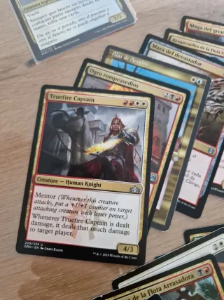 Lote Magic amenaza de los Carroñeros y Vega vigila