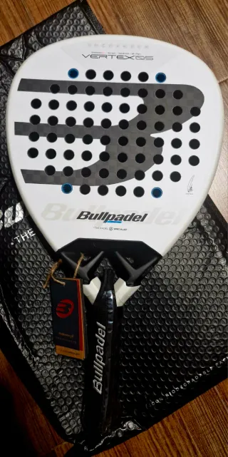 Bullpadel Vertex 05 Juan Tello