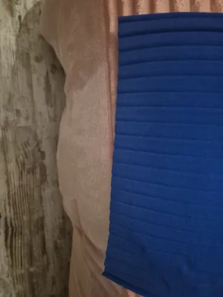 Pantalón azul cómodo plisado