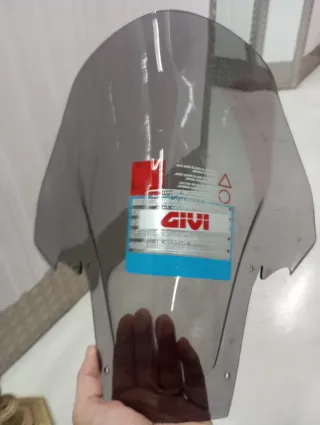 Cúpula Givi para Scooter
