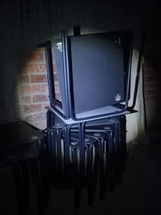 Mesas de terraza metálicas negras