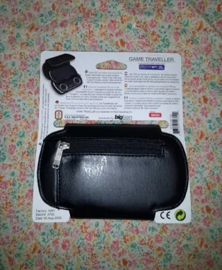 NUEVO. Funda PSP GO N1000 Game Traveller Negra