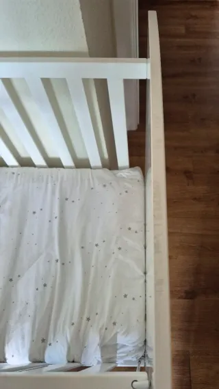 Culla bianca per neonati