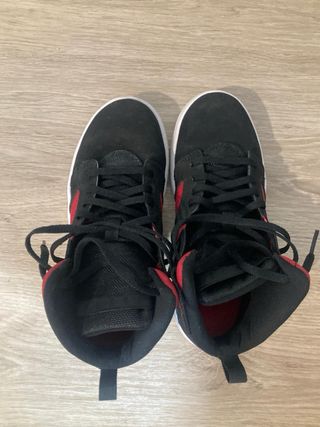 Zapatillas Nike Air Jordan niño. talla 34