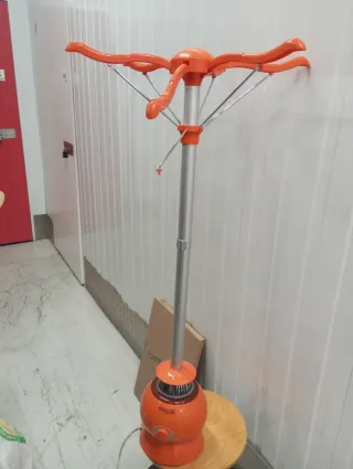 Perchero Secador Eléctrico Portátil