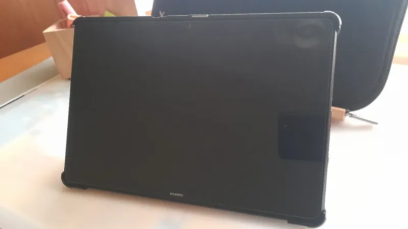 Tablet Huawei Mediapad T5. PARA REPARAR afbeelding 2