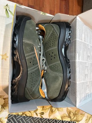 Shorts vaqueros verdes desgastados