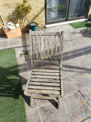 Mesa y 8 Sillas de Madera Teka