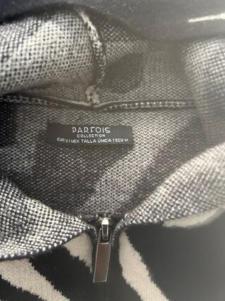 Cárdigan con cremallera y capucha estampado