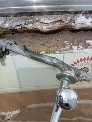 Lampista, urgencias 631104690