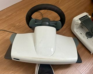 Volante Xbox 360 con pedales y 2 mandos y 11 juego