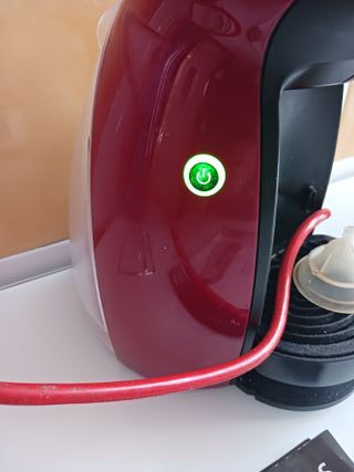 Cafetera Dolce Gusto DeLonghi.