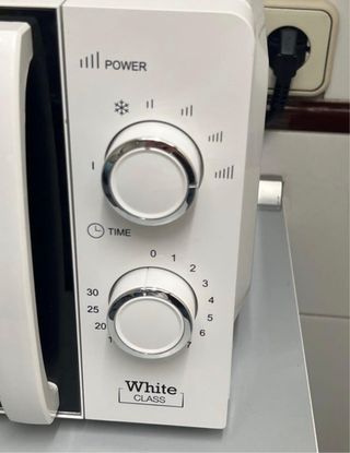 Microondas Orbegozo 700W MI2115