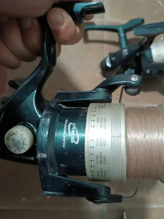 2 carretes de pesca okuma X653