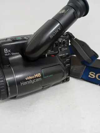 Cámara Sony Video Hi8 Handycam Vintage