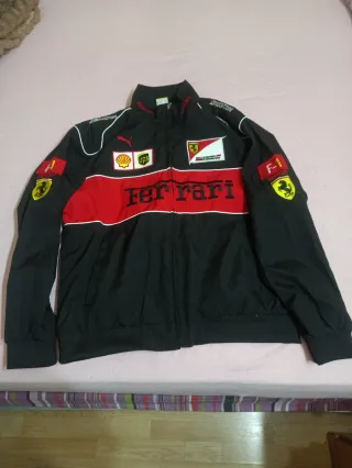 Chaqueta Ferrari Negra y Roja