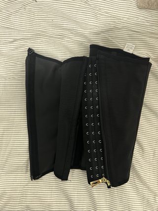 Faja reductora negra con cremallera