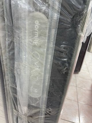 Colchones y somieres seminuevos de hotel