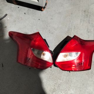 Pilotos Traseros Ford Focus MK3