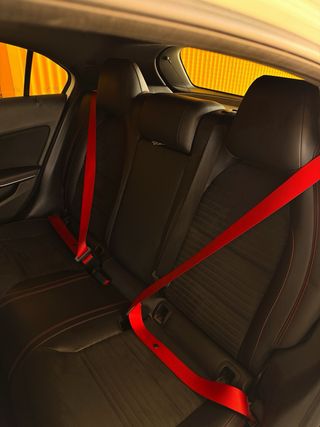 Mercedes a250 AMG SPORT // BAQUETS AMG