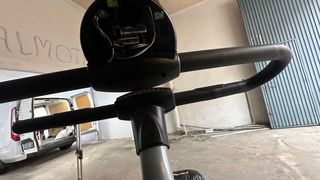 Bicicleta Estática Gris y Negra