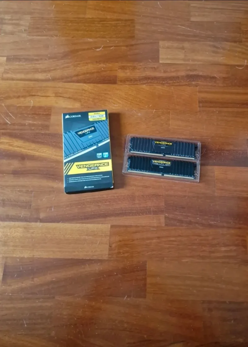 RAM Corsair Vengeance LPX DDR4 16GB (2x8GB)
